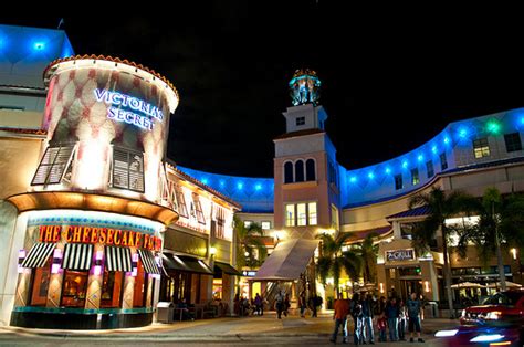 aventura mall outlet